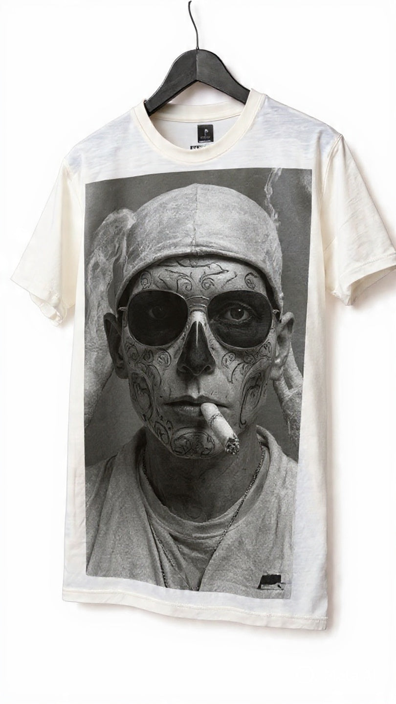 THE MADE MAN Graphic Tee Streetscorner